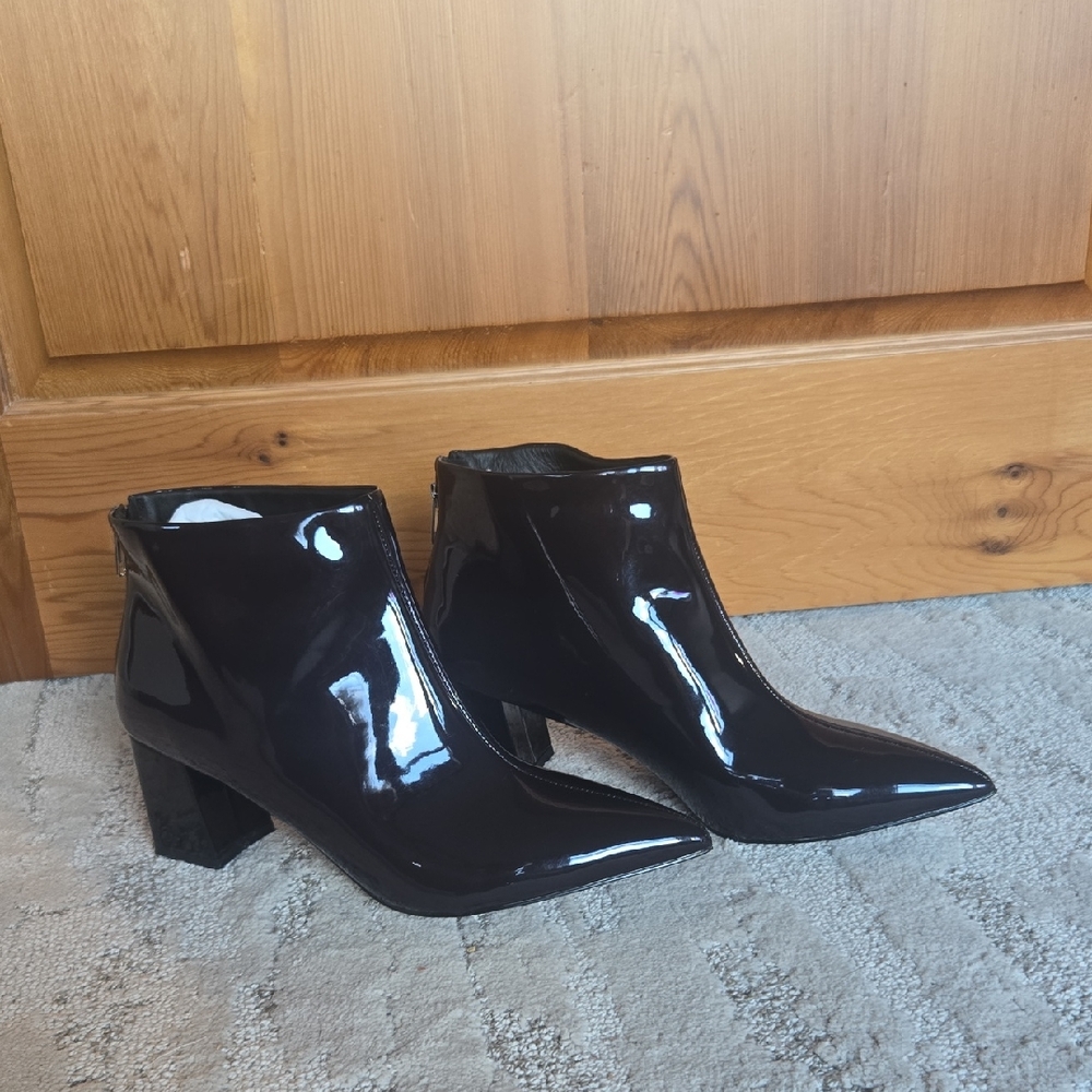 VHNY Patent Brown Ankle Booties, Sz. 11